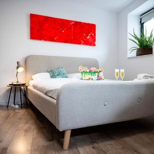 Lazynest Residence